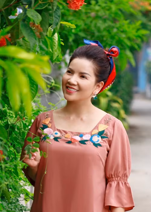 Hiện tại, nữ diễn viên cho biết, cô bận rộn với công việc diễn xuất, làm đạo diễn, dạy học. Ảnh: FB Ngọc Trinh