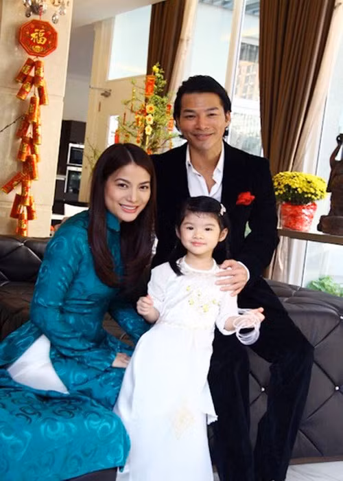 Đến tháng 4/2014, cặp đôi chính thức ly hôn. Con gái Bảo Tiên do Trần Bảo Sơn và Trương Ngọc Ánh chăm sóc. Cặp đôi một thời không gặp vấn đề nhiều trong việc phân chia tài sản. Ảnh: Vietnamnet