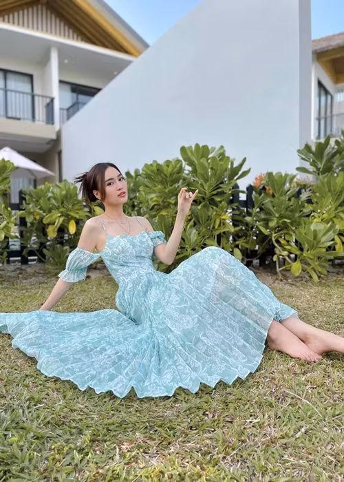 “Gái chưa chồng” Lan Ngọc có gương mặt xinh đẹp, body nuột nà.