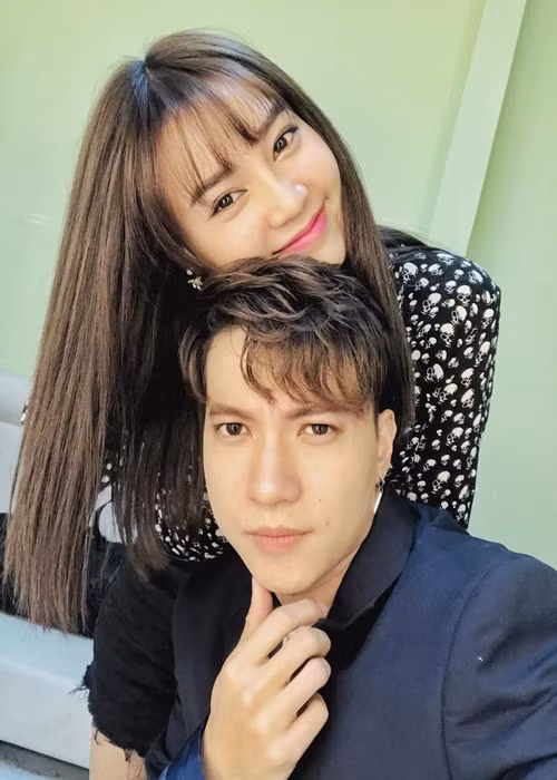 Lan Ngọc và Sơn Thạch rất quý mến nhau. Ảnh: FB Sơn Thạch