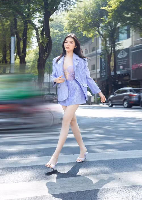 Nữ diễn viên gợi cảm, hút mắt ai nhìn cũng mê.