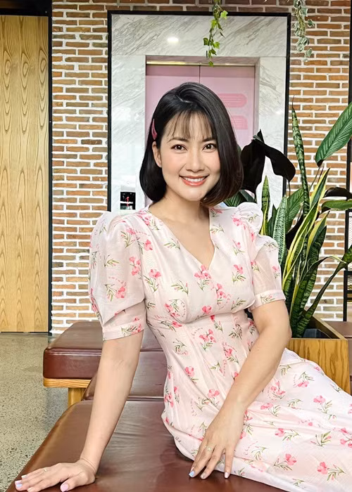Phía Ngọc Lan cho hay, do nữ diễn viên không còn liên quan đến Thanh Bình nên từ chối đưa ra bình luận.