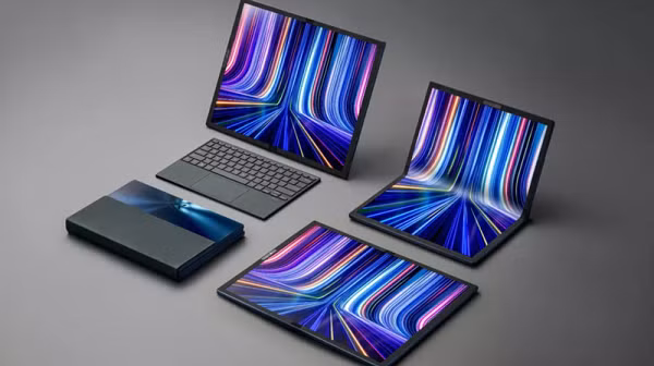 ASUS không làm người xem thất vọng khi mang tới triển lãm những mẫu máy tính đầu tiên có kết cấu gập - tương tự như điện thoại thông minh đời mới hiện nay. Với kích thước lên tới 17,3 inch, máy tính mới của ASUS có tên Zenbook 17 Fold OLED.