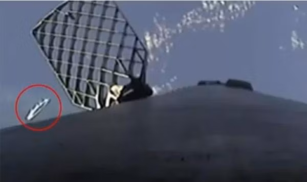 Vừa qua, SpaceX đã phóng tên lửa Falcon 9 đưa các vệ tinh Starlink lên quỹ đạo và như thường lệ, họ cũng phát livestream cho mọi người cùng theo dõi trực tiếp.