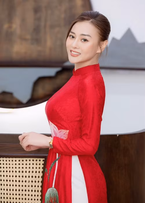 Hiện tại, chưa có thông tin về đám cưới của Phương Oanh. Ảnh: FB Ngọc Hân.