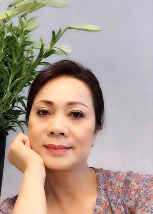 Nghệ sĩ Hương Dung vay thêm nợ mới để trả món nợ cũ do tiền lãi phát sinh. Vì thế, nữ nghệ sĩ mất nhiều năm mới có thể thoát khỏi nợ nần. Ảnh: Vietnamnet.
