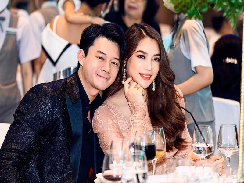 Trương Ngọc Ánh - Anh Dũng công khai hẹn hò năm 2021 sau 2 năm vướng tin đồn tình cảm. Ảnh: FBNV.