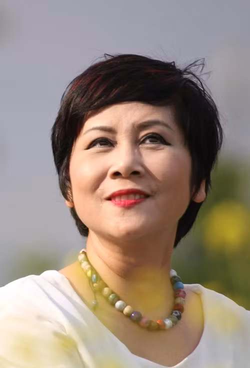 Sợi dây chuyền của nghệ sĩ Minh Hằng trị giá 100 triệu đồng. Sau khi sự việc xảy ra, nữ diễn viên đã báo công an. Ảnh: FBNV.