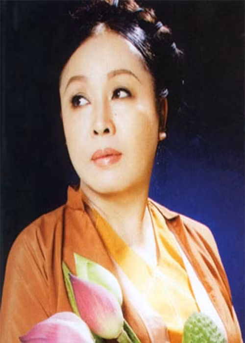 Tên tuổi của NSND Thu Hiền gắn liền với các ca khúc: Khúc tâm tình của người Hà Tĩnh, Quảng Bình quê ta ơi, Câu hò bên bờ Hiền Lương, Tình ta biển bạc đồng xanh. Ảnh: Người Đưa Tin.