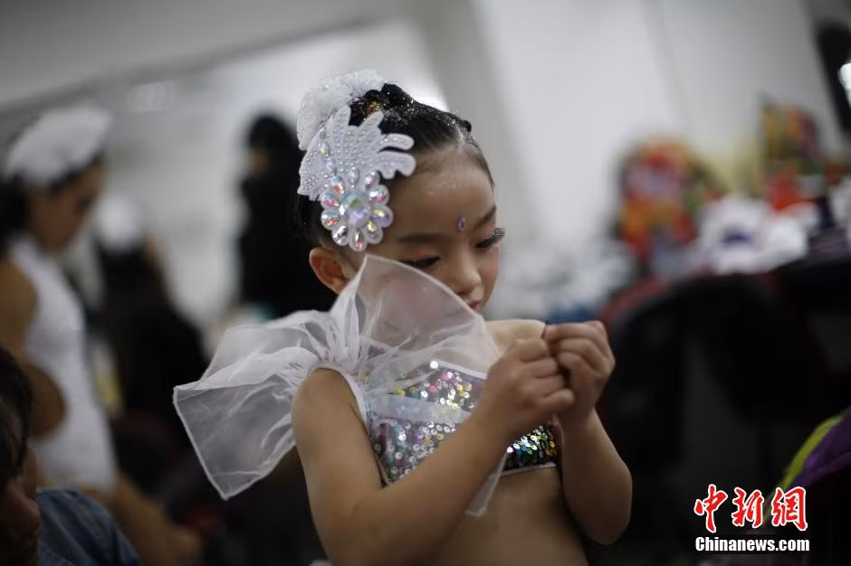 Cô bé đầy tự tin.