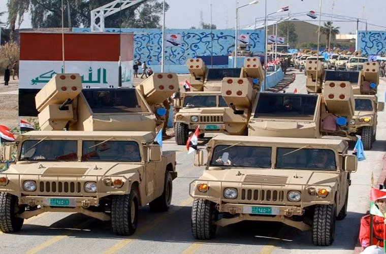 Tất nhiên, người Iraq cũng không hoàn toàn bỏ qua Mỹ, bằng chứng là họ đã ký hợp đồng mua 40 hệ thống phòng không tự hành AN/TWQ-1 Avenger do Boeing sản xuất. Avenger được thiết kế để tiêu diệt các loại tên lửa hành trình, UAV, máy bay bay thấp và trực thăng, bảo vệ trận địa phòng không hay mục tiêu điểm.
