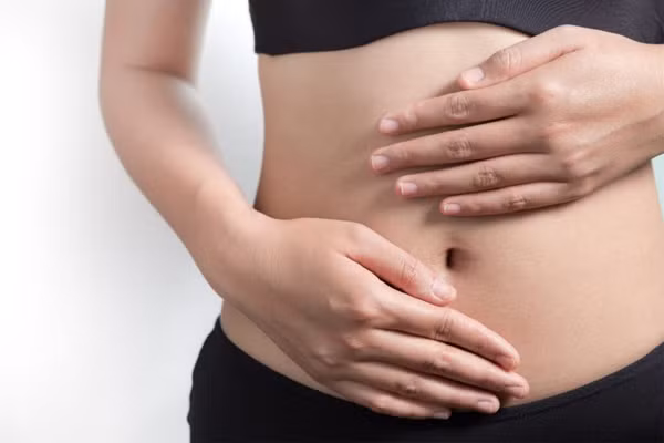 Vào buổi tối, dương khí thu lại, âm khí trong cơ thể nhiều hơn, ăn gừng sẽ là một hạ sách. Tính nóng của loại củ này sẽ gây hại như ảnh hưởng đến quá trình lưu thông máu bình thường, gây đầy bụng.