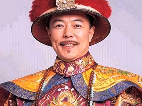 Ông hoàng nổi tiếng thời nhà Thanh này vẫn dành nhiều thời gian xử lý chuyện triều chính, giúp quốc gia thịnh vượng.