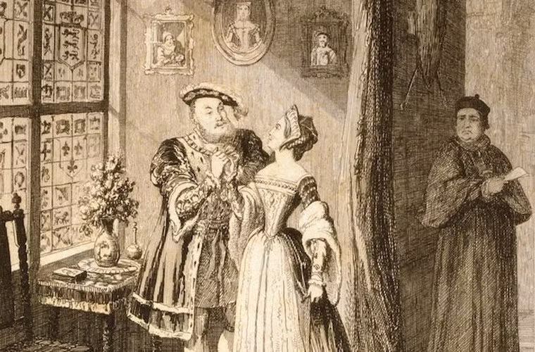 Một thời gian sau, Anne sang Pháp sinh sống do bí mật kết hôn với Henry Percy. Cuộc hôn nhân này không được gia đình Boleyn công nhận vì người đàn ông đã có đính ước với một phụ nữ khác.
