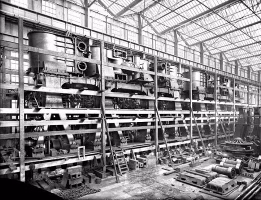 Trước cái chết của 8 công nhân trên, những người mê tín cho rằng linh hồn của những người này đã "ám" tàu Titanic và khiến con tàu gặp thảm kịch kinh hoàng trong chuyến hải hành đầu tiên.