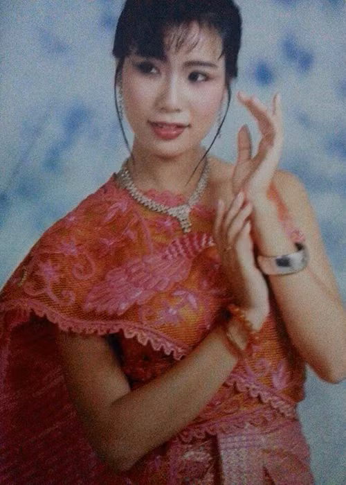 Theo VTV, khi dòng phim thị trường đang hưng thịnh, Trịnh Kim Chi cùng các đồng nghiệp như Lý Hùng, Diễm Hương, Quyền Linh, Lê Tuấn Anh, Việt Trinh… đã làm nên một thời đại ăn khách cho phim Việt. Ảnh: Vietnamnet