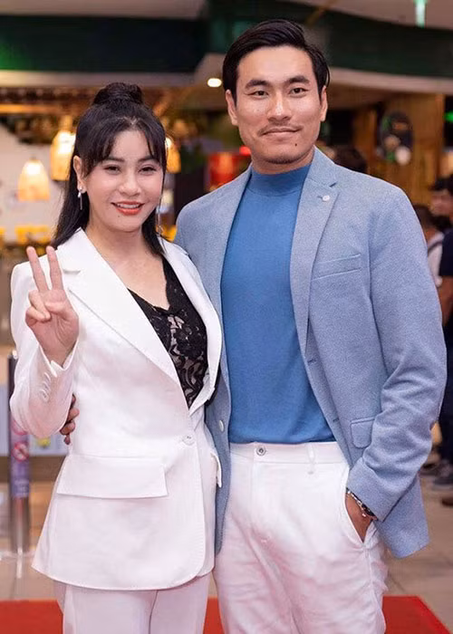 Kiều Minh Tuấn và Cát Phượng được cho là gặp sóng gió lớn nhất khi nam diễn viên thừa nhận say nắng bạn diễn An Nguy.