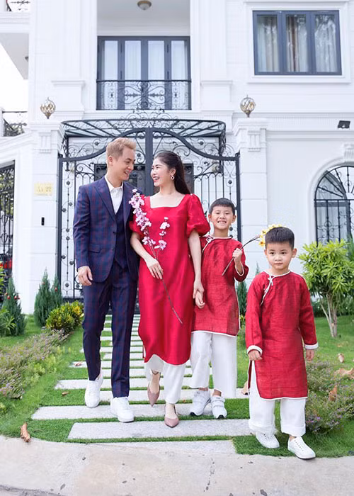Để giữ lửa hôn nhân, vợ chồng Đăng Khôi luôn thực hiện giao ước không giận nhau quá một ngày.