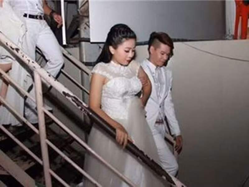 Vào thời gian bầu bí, Mai Phương không chia sẻ bố của con gái là ai. Ảnh: Zing