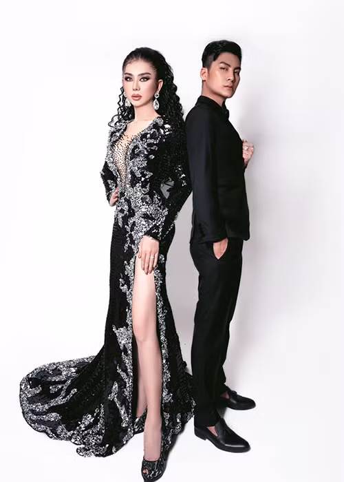 Nữ ca cho biết, sẽ nó chủ động kể hết câu chuyện của hai vợ chồng và chia sẻ lý do về nhà bố mẹ ruột khi cảm thấy ổn hơn.