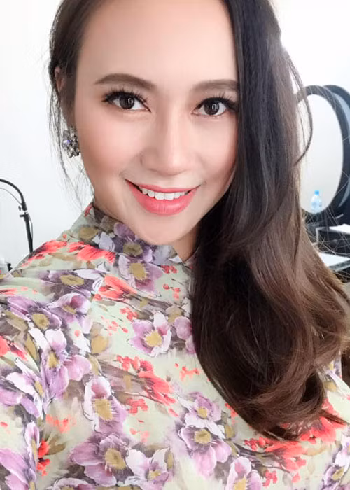 Sau Sao Mai, Khánh Linh có nhiều ca khúc được khán giả yêu thích như: “Họa mi hót trong mưa”, “Giấc mơ trưa”, “Dù anh không đến”, “Ban mai xanh”, “Ngày không mưa”. Cô gây ấn tượng nhờ giọng hát ngọt ngào, trong trẻo cùng vẻ đẹp dịu dàng, đằm thắm. Hiện tại, Khánh Linh vẫn theo đuổi nghệ thuật.
