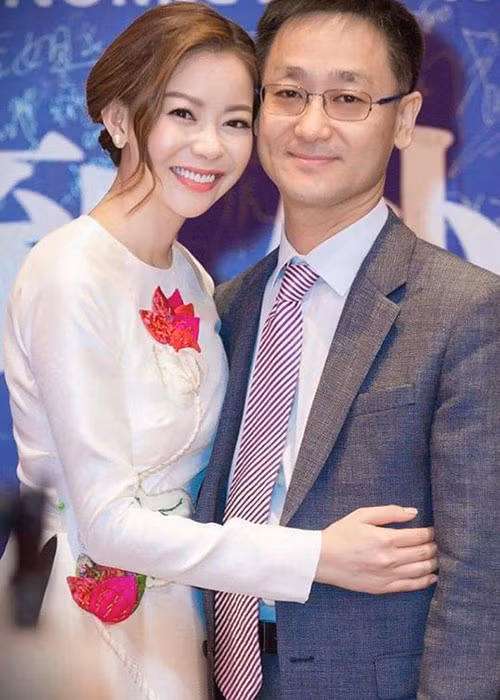 Chan dung ong xa ngoai quoc hon 19 tuoi cua Hoa hau Hai Duong