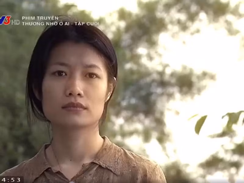 Trà My quen đạo diễn Lưu Trọng Ninh đã lâu, một hôm cô đến nhà chơi, thì nam đạo diễn tự nhiên nói: “Ôi, đây chính là cô Hạnh mà tôi muốn tìm”.