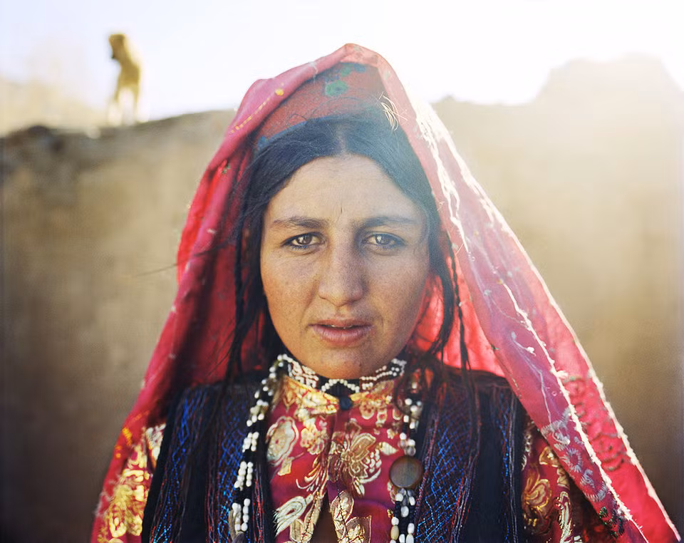 Khi tới được Wakhan Corridor, dải đất nhỏ với phong cảnh đẹp và rất đỗi yên bình này, bạn sẽ được tận hưởng bầu không khí thư giãn. “Những đứa trẻ hồn nhiên chơi đùa, người dân rất vui vẻ", Lagrange nói.