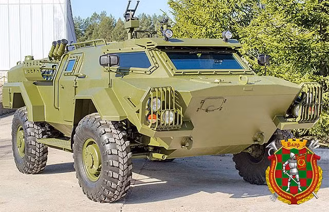 Theo Army Technology, Cayman được trang bị động cơ D-245.30E2 và có thể di chuyển với tốc độ tối đa lên đến 100 km/h trên đường bộ và dự trữ hành trình 1.000 km. Ảnh: AR.