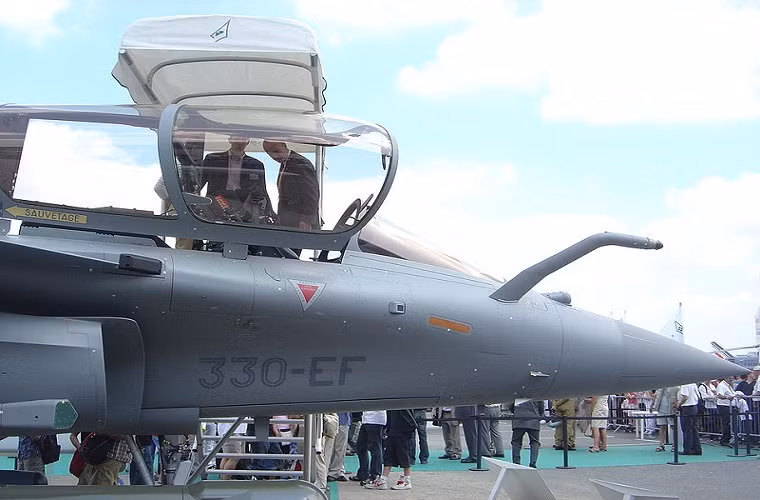 Trong khoảng thời gian từ 2006 đến 2011, các chiến đấu cơ Rafale của Không quân và Hải quân Pháp đã tham gia vào vô số các sứ mệnh chiến đấu tại Afghanistan và đã chứng minh được khả năng hoạt động hiệu quả. Ảnh: wikipedia.