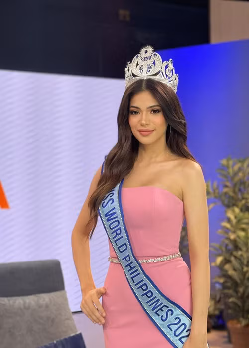 Gwendolyne Fourniol - Hoa hậu Thế giới Philippines 2022 mang vẻ đẹp lai Pháp. Đối thủ của Mai Phương cao 1m73. Ảnh: FBNV