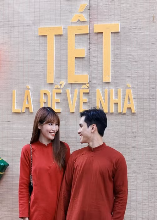 Nàng hậu sinh năm 1994 đưa Phát Nguyễn về ra mắt gia đình vào đầu năm 2023. Ảnh: Instagram