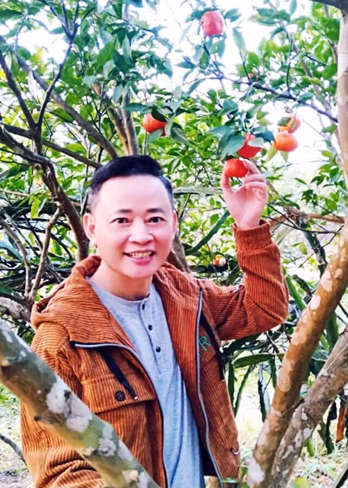 Cuộc sống của diễn viên Tùng Dương trước khi kết hôn lần 4 Cuoc song cua dien vien Tung Duong truoc khi ket hon lan 4