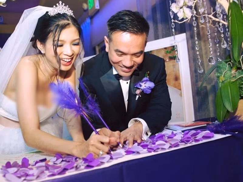 Valentine 2021, Phạm Thanh Thảo được chồng tặng đồng hồ đính kim cương và căn nhà ở Mỹ. Ảnh: FBNV