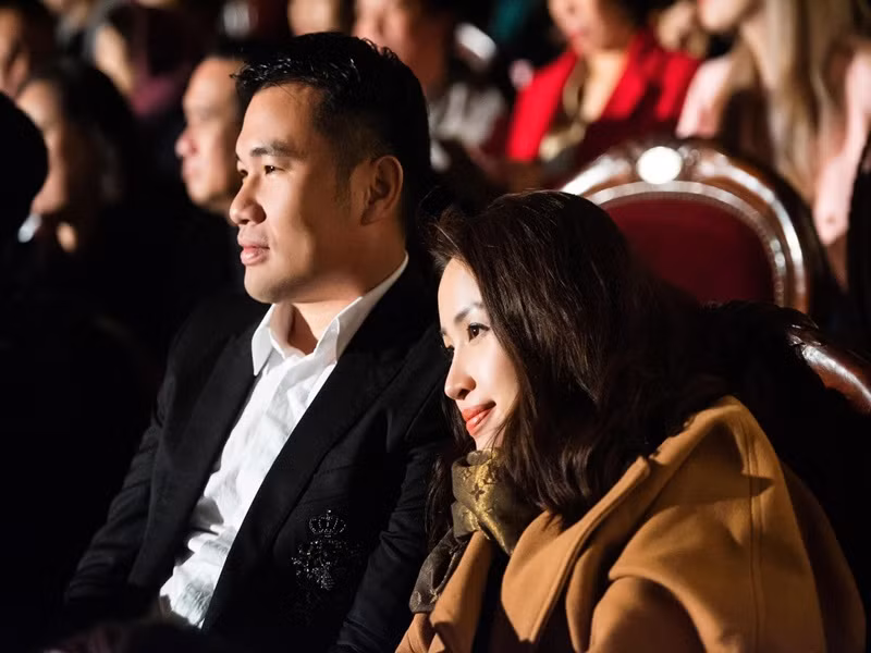 Tình cảm của vợ chồng Vân Hugo ngày càng bền chặt.