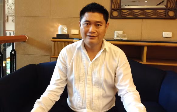 Đại gia Nguyễn Đức Thụy (sinh năm 1976) hiện là Chủ tịch tập đoàn Xuân Thành. Từ tháng 5/2015, Công ty Cổ phần Xuân Thành Group đã đổi tên thành Tập đoàn Thaigroup với vốn điều lệ 2.500 tỷ đồng. Bầu Thụy luôn là cái tên gây sự chú ý khi đại gia này mạnh tay chi tiền cho các thương vụ đình đám.