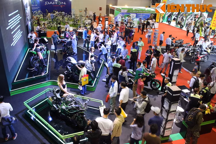 Tổng diện tích trưng bày trong nhà và ngoài trời lên tới gần 10.000 m2, quy tụ 8 hãng xe máy danh tiếng, 112 chương trình biểu diễn, 61 thương hiệu phụ trợ, 38 đơn vị bảo trợ truyền thông và gần 500 tin bài về sự kiện tính đến thời điểm hiện tại cho thấy đây là một trong những sự kiên quy mô nhất trong năm của ngành công nghiệp xe máy trong nước.