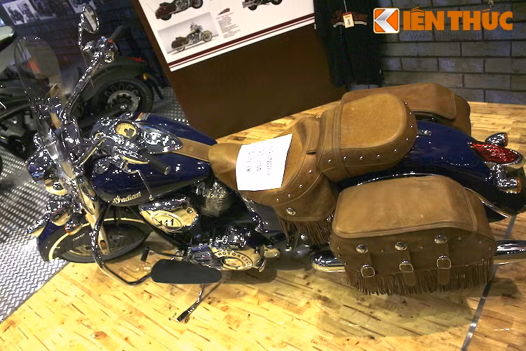 Tại Mỹ, giá khởi điểm của một chiếc Indian Chief Vintage lên tới 20.999 USD (khoảng 471 triệu đồng). Khi được nhập về Việt Nam và chịu các loại thuế cùng chi phí khác nhau, giá của xe lên tới 981,2 triệu đồng.