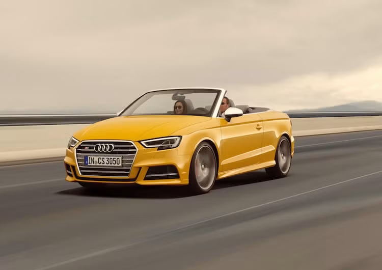 Bắt đầu từ tháng 5 tới, Audi A3 2017 sẽ bắt đầu được phân phối dần tại một số thị trường trên Thế giới. Nếu nhanh chóng, mẫu xe này có thể "trình làng" khách hàng Việt vào mùa thu năm nay.