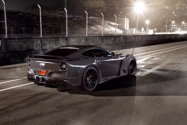 Chỉ có 11 "đại gia" trên Thế giới có thể may mắn sở hữu một chiếc Ferrari F12Berlinetta độ N-Largo S và xét tới việc tại châu Âu, một chiếc Ferrari F12Berlinetta với gói độ N-Largo có giá lên tới 500.000 Euro (tương đương 12,5 tỷ đồng), chắc chắn phiên bản mới này sẽ còn có giá đắt hơn nữa.