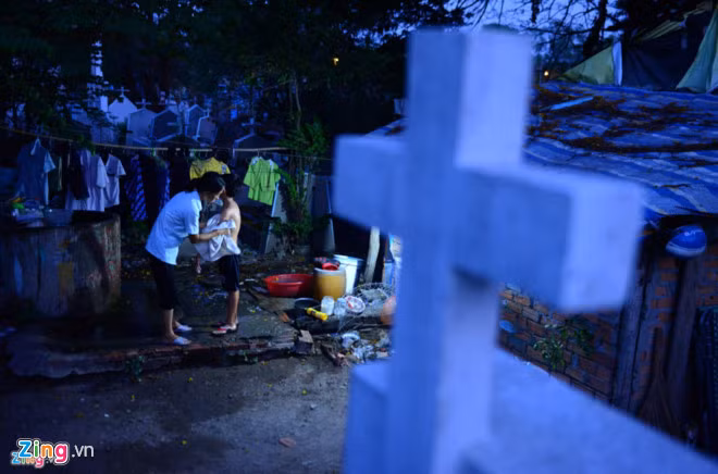 Ngo ngang nhung nghia trang cu bien hoa ngoan muc o Sai Gon-Hinh-7