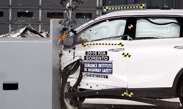 Kia Sorento 2016 dat tieu chuan an toan 5 sao