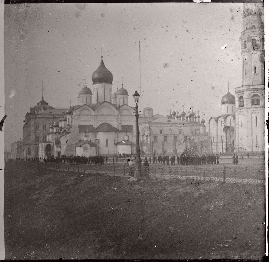 Điện Kremlin là một trong những địa điểm nổi tiếng nhất nước Nga.