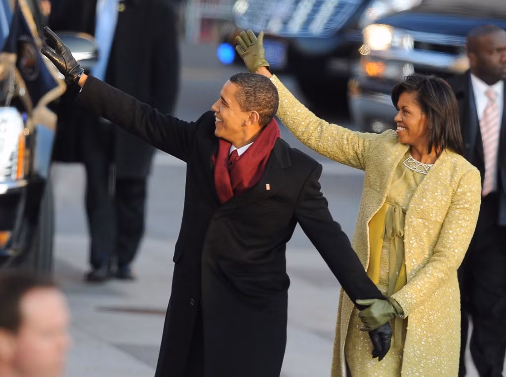 Sau lễ nhậm chức, tân Tổng thống Obama cùng vợ sẽ đi bộ từ Điện Capitol về Nhà Trắng trong tiếng chào mừng của người dân hai bên đường. Ảnh: Getty.