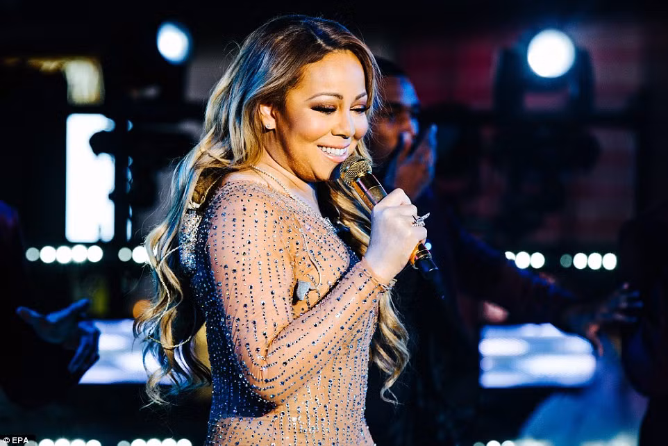 ...hay ca sĩ Mariah Carey. (Nguồn ảnh: Daily Mail)