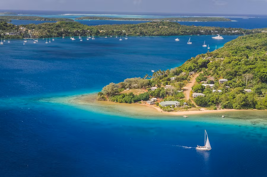 Phong cảnh đẹp và nét văn hóa đặc sắc khiến Quần đảo Tonga cũng được lựa chọn là một những điểm đến tuyệt vời nhất hành tinh.