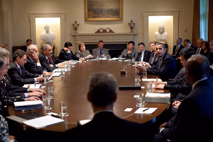 Một cuộc họp của ông Obama với các thành viên trong nội các tại Nhà Trắng.