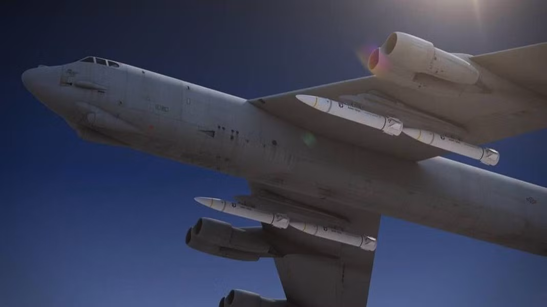 "AGM-183 ARRW hiện đang trong giai đoạn thử nghiệm hoạt động. Không quân Mỹ đã hoàn thành 3 trong số 4 lần phóng kiểm tra theo kế hoạch, tuy nhiên vẫn chưa có quyết định sản xuất hàng loạt", đại diện Không quân Mỹ cho biết.