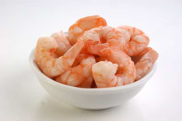 Bên cạnh đó, một công ty sản xuất thực phẩm tên là New Wave Foods cũng đã thành công trong việc tạo ra tôm giả bằng tảo với hương vị như thật.