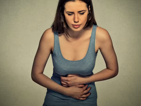 Bỏng ngô là một loại ngũ cốc tự nhiên, chứa các chất xơ tốt cho tiêu hóa. Nó hỗ trợ vận động ruột thích hợp và cũng sẽ ngăn ngừa táo bón.